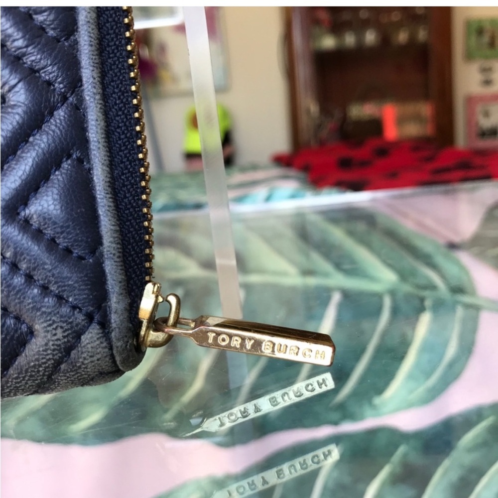 Tory Burch Quilted Diamond Tote - Navy Blue - Picture 14 of 16